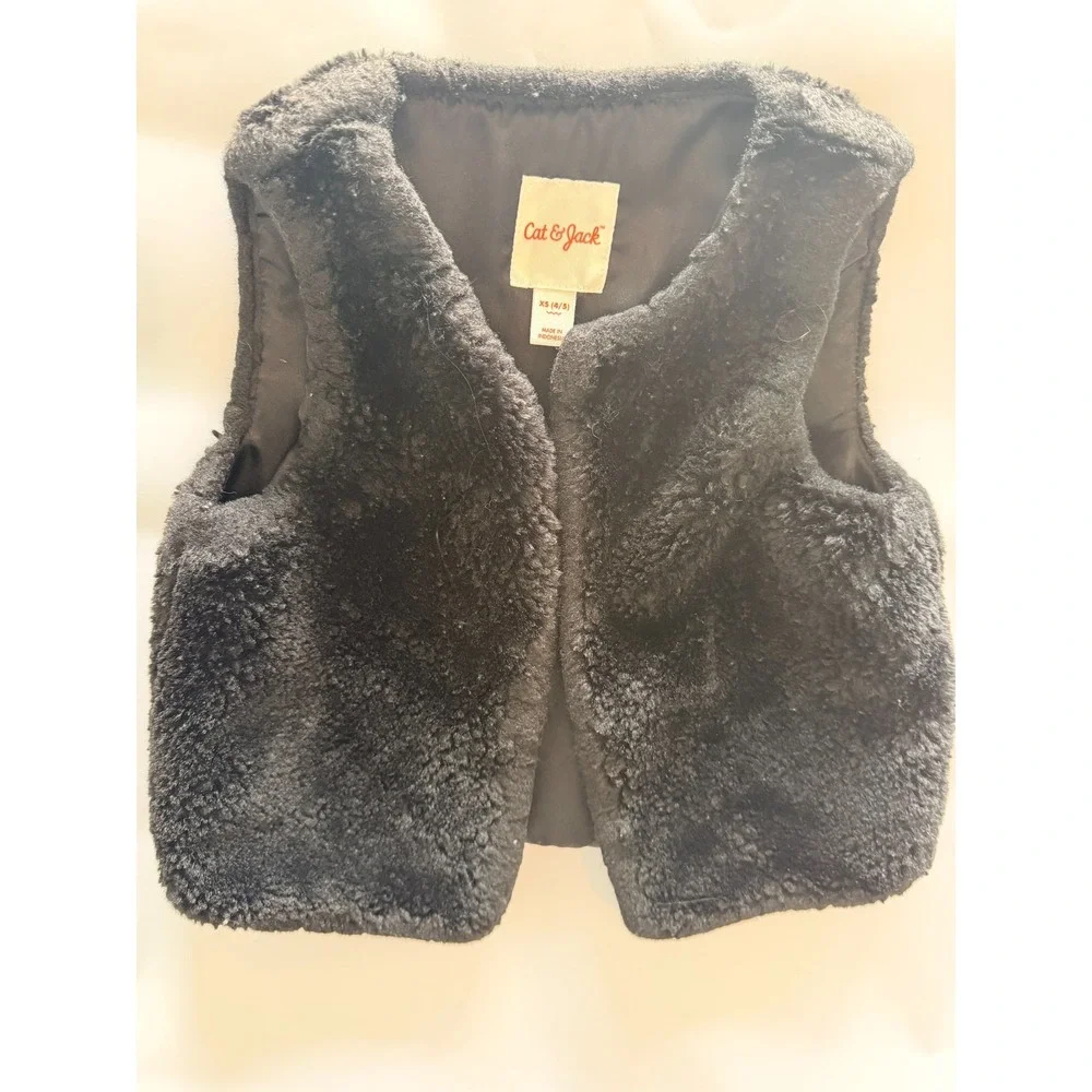 Cat & Jack Girls Black Faux Fur Vest Party Size XS 4/5 Holiday